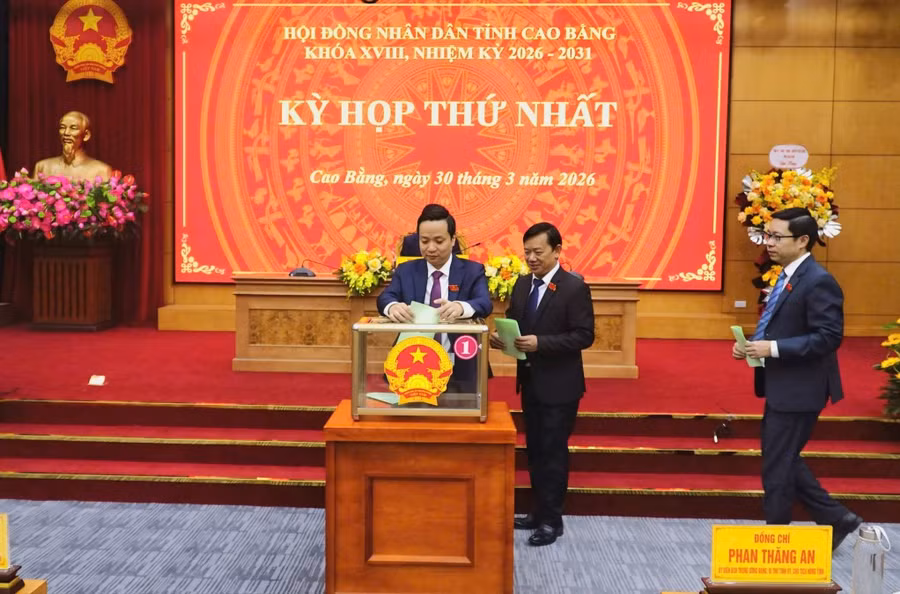 hdnd-cao-bang-bau.jpg