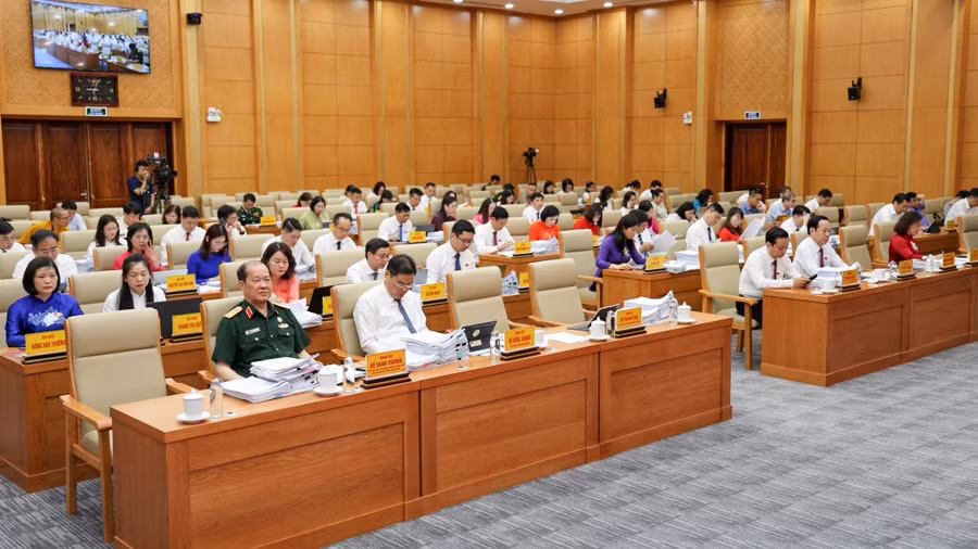 Các đại biểu dự Kỳ họp. Ảnh: BCB