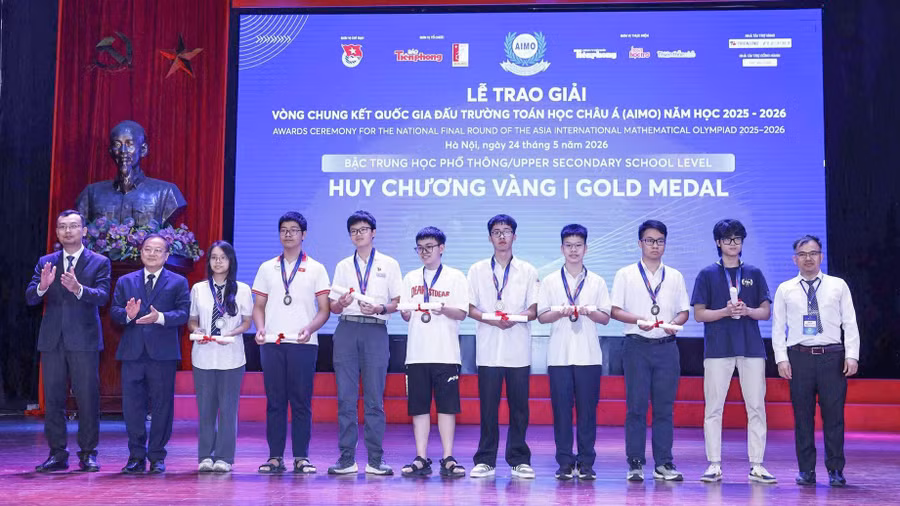2 học sinh Trường THPT Chuyên Cao Bằng giành Huy chương Vàng AIMO 2025-2026.