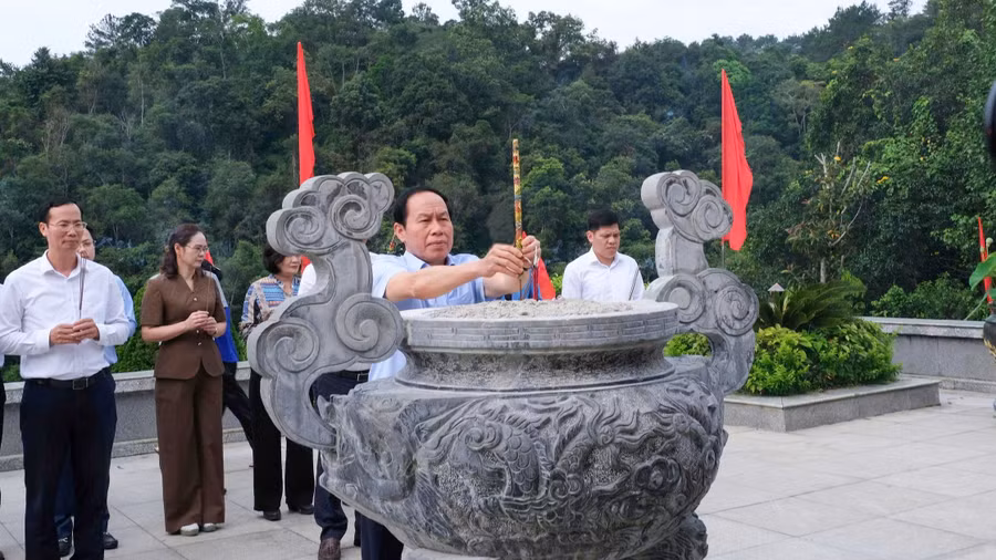 pho-thu-tuong-kiem-tra-cao-bang-2.jpg