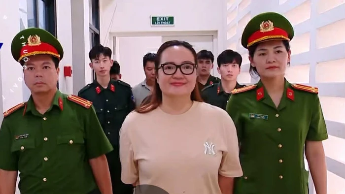 Hoàng Thị Hường bị khởi tố. Ảnh: VTV.