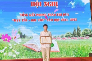 Nam sinh mê công nghệ chạm tới ước mơ chuyên Tin Trường THPT chuyên Sơn Tây