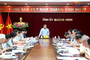 Ông Vũ Đại Thắng, Ủy viên Trung ương Đảng, Bí thư Tỉnh ủy, Trưởng Đoàn ĐBQH tỉnh Quảng Ninh, phát biểu chỉ đạo tại hội nghị.