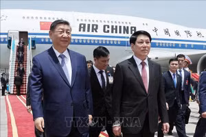 Tổng Bí thư, Chủ tịch Trung Quốc Tập Cận Bình đến Hà Nội, bắt đầu thăm cấp Nhà nước tới Việt Nam