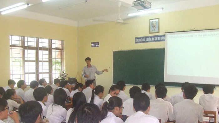 Giờ học tại Trường THPT Nguyễn Huệ (Đắk Lắk).