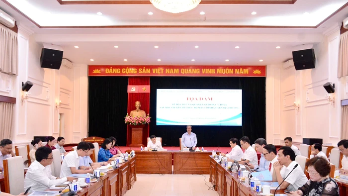 Tọa đàm về tổ chức và quản lý giáo dục cấp xã sau khi sắp xếp tổ chức bộ máy chính quyền địa phương.