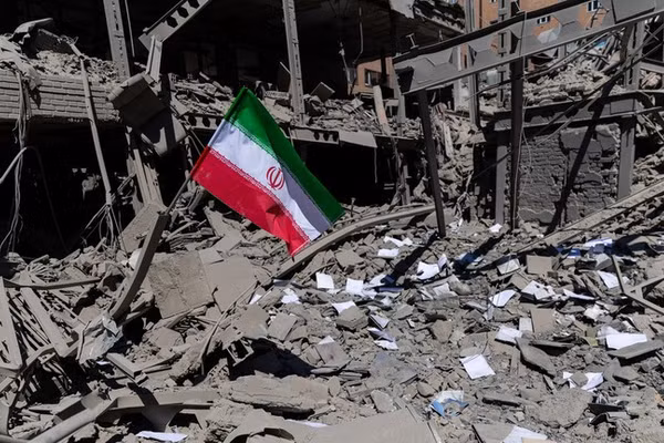Ông Trump đòi Iran bồi thường sau chiến sự