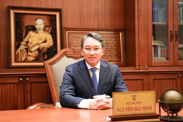Bộ trưởng Bộ Tư pháp Nguyễn Hải Ninh.
