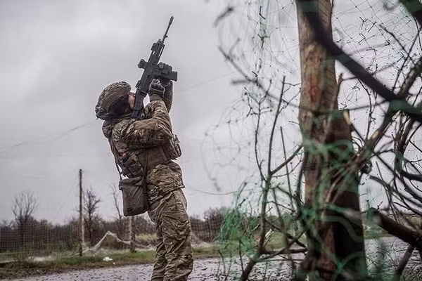 WSJ: Gánh nặng Ukraine dồn sang châu Âu sau khoản vay 90 tỷ euro