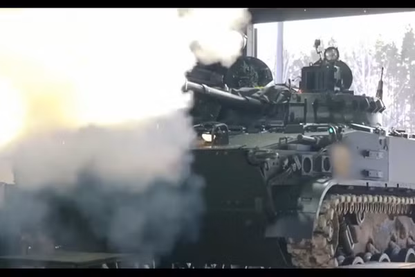Rostec bàn giao lô BMP-3 nâng cấp mới sau kinh nghiệm thực chiến