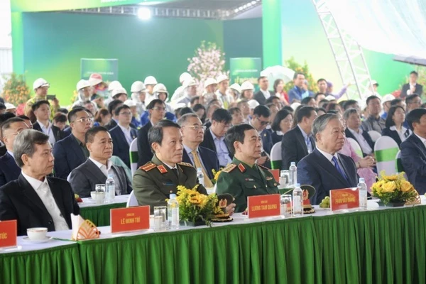 Tổng Bí thư Tô Lâm và các đại biểu tham dự buổi lễ tại điểm cầu chính.