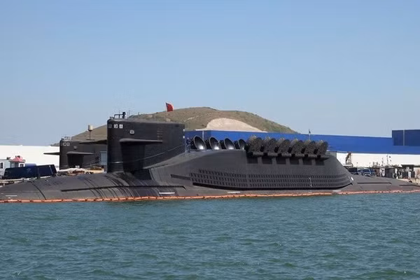 Tàu ngầm Trung Quốc Type 094.