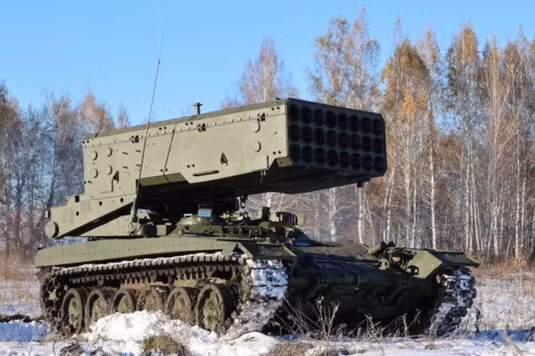 Hệ thống súng phun lửa hạng nặng TOS-1A Solntsepyok. Ảnh: Rostec