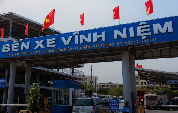 Cổng ra vào bến xe khách Vĩnh Niệm, Hải Phòng