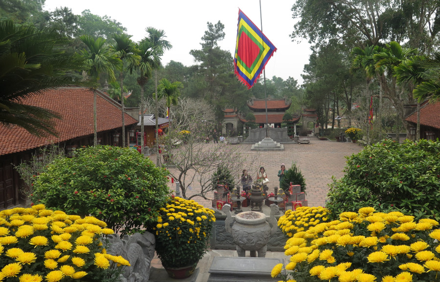 Khung cảnh đền thờ Trần Nguyên Hãn tại di tích quốc gia đặc biệt, di sản văn hóa thế giới Côn Sơn - Kiếp Bạc. con-son.jpg