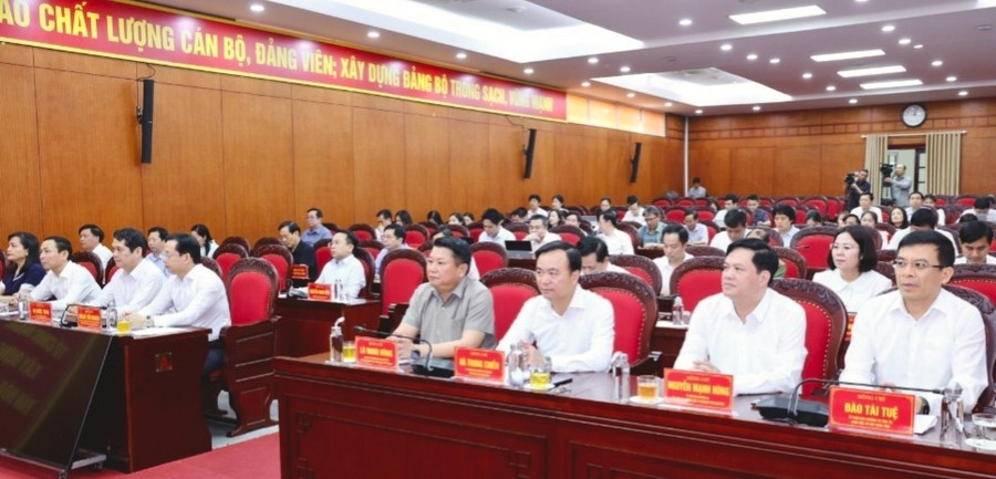 Các đại biểu tham dự hội nghị.