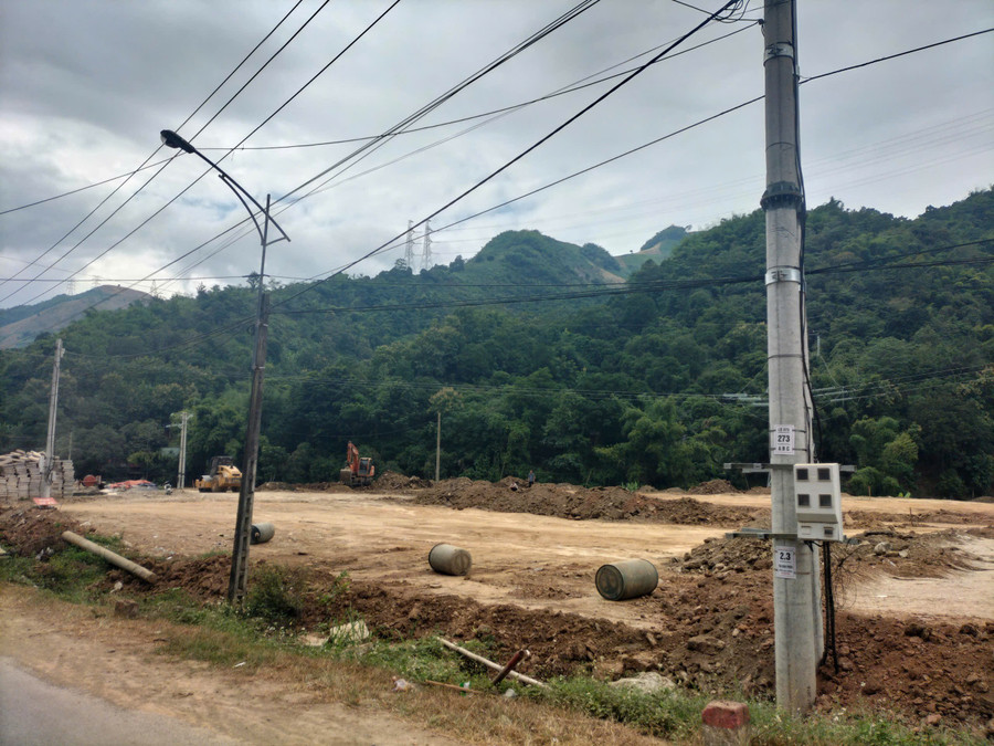 Việc xây dựng đường giao thông, góp phần giúp tỉnh Sơn La phát triển kinh tế, xóa nghèo bền vững tại địa phương. z6826622921926-bda162e820f38f10b2003725516ed275.jpg