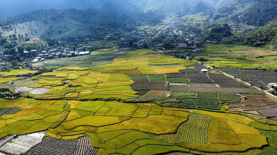 Một góc bản làng Mường Chiến, xã Ngọc Chiến, huyện Mường La.