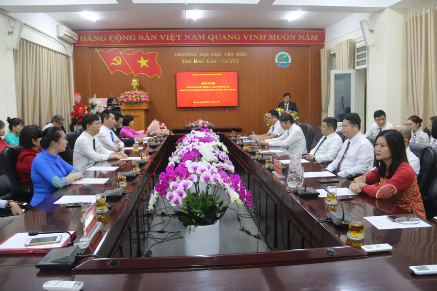 Các đại biểu dự Hội nghị. img-8846.jpg