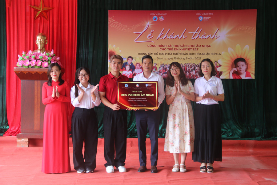 CLB Vòng tay Việt - Nga phối hợp, đồng hành cùng Quỹ Vì trẻ em khuyết tật Việt Nam bàn giao công trình cho Trung tâm. img-8479.jpg