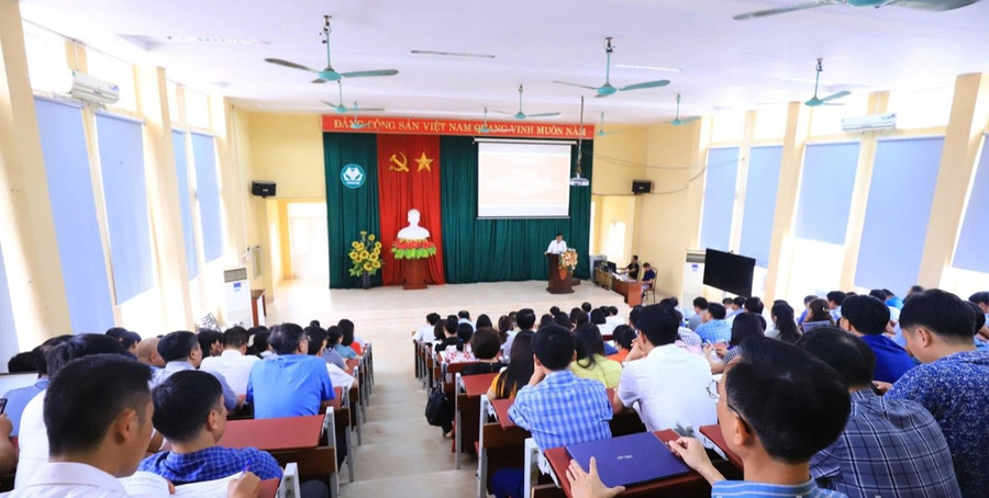 Sở GD&ĐT tổ chức Hội nghị triển khai công tác tổ chức Kỳ thi tốt nghiệp THPT năm 2025. img-20250610-114235.jpg