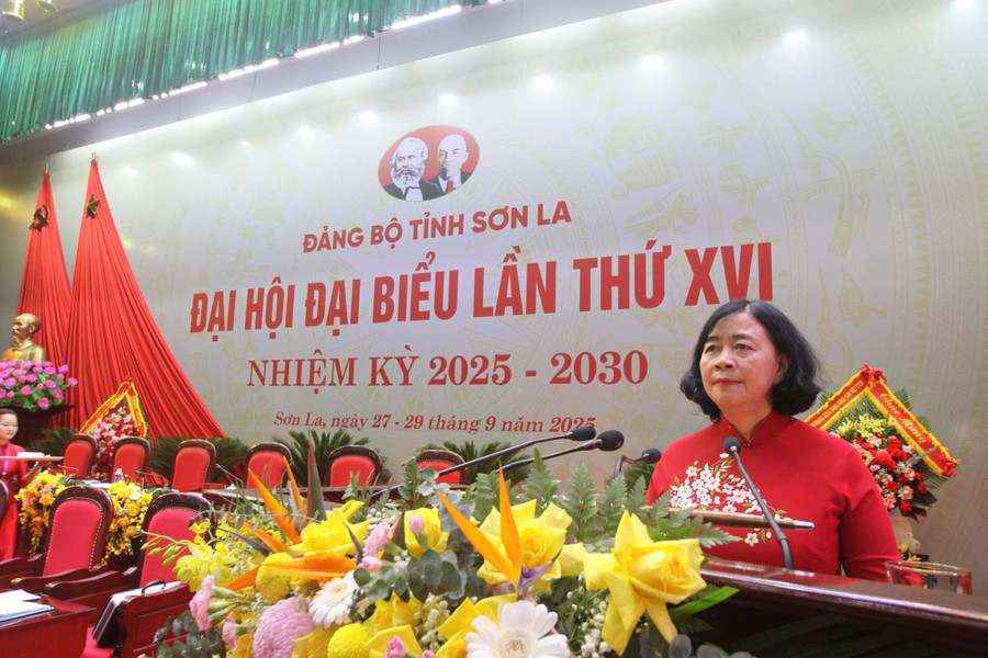 Bà Bùi Thị Minh Hoài, Ủy viên Bộ Chính trị, Bí thư Thành ủy Hà Nội phát biểu. z7058087708107-3f6f2542bbe9752c4100870c7960fc3b.jpg