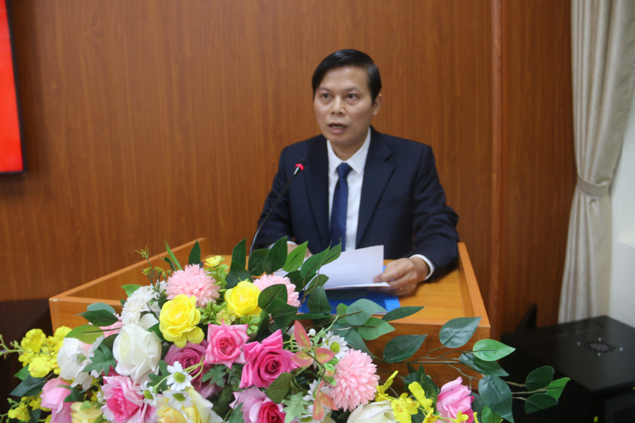 Ông Lê Tiến Quân, Phó Bí thư Thường trực Đảng ủy các cơ quan Đảng tỉnh Sơn La phát biểu. img-8829.jpg