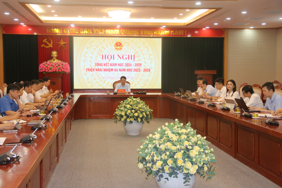 Toàn cảnh hội nghị tại điểm cầu tỉnh Sơn La. img-8555.jpg