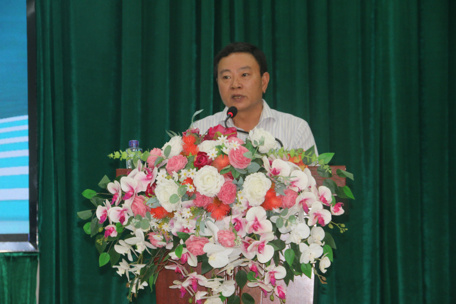 Ông Ngô Văn Hoan, Phó Tổng Giám đốc Nhà xuất bản Giáo dục Việt Nam phát biểu. img-8575.jpg