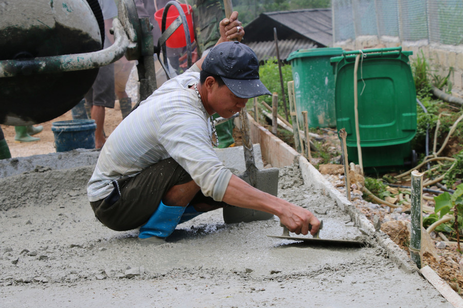 Người dân góp sức cùng chính quyền địa phương xây dựng nông thôn mới. img-7933.jpg