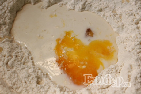 Học làm bánh mỳ mật ong của người Nhật Bản - Ảnh 3 Hoc lam banh my mat ong cua nguoi Nhat Ban - Anh 3