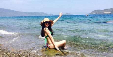 Cô gái Huế hot nhất Hoa hậu VN 6 năm trước - Nhã Uyên giờ ra sao? - Ảnh 1 Co gai Hue hot nhat Hoa hau VN 6 nam truoc - Nha Uyen gio ra sao? - Anh 1