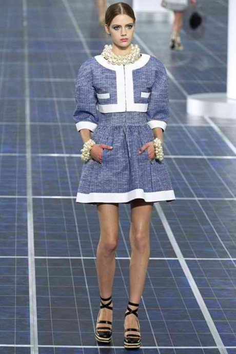Diện trang phục runway của Chanel, Han Hyo Joo hóa Dien trang phuc runway cua Chanel, Han Hyo Joo hoa