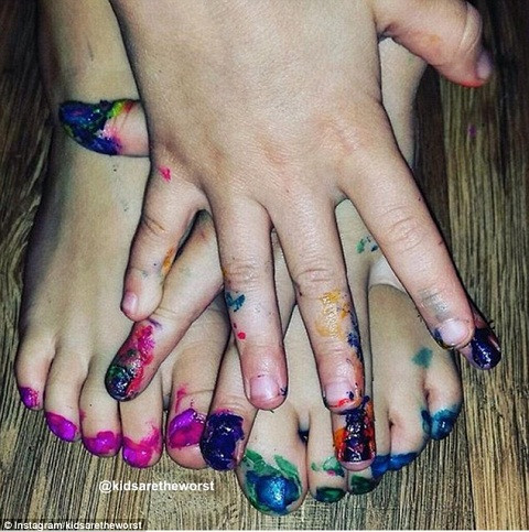 Con muốn học sơn móng tay, móng chân thôi ạ