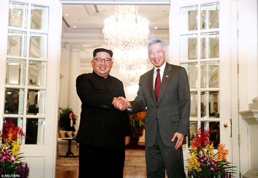 Thủ tướng Singapore Lý Hiển Long đón tiếp ông Kim