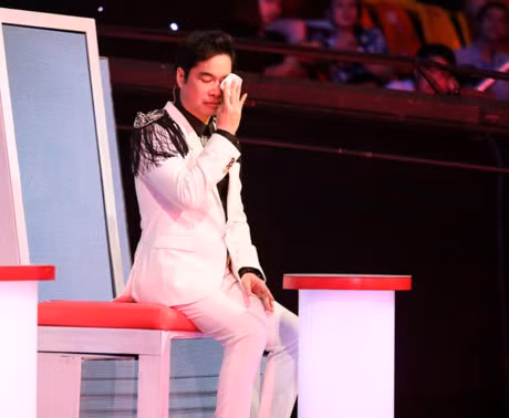 Ngoc Son, Quang Le bat khoc nuc no tren song truyen hinh - Anh 4