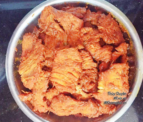 Thử làm thịt lợn giả bò khô miếng nhâm nhi ngày mát trời - Ảnh 5 Thu lam thit lon gia bo kho mieng nham nhi ngay mat troi - Anh 5