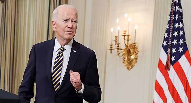 TT Joe Biden sắp họp báo.