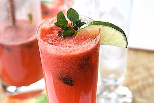 Cách làm sinh tố dưa hấu ngon mát ngày hè