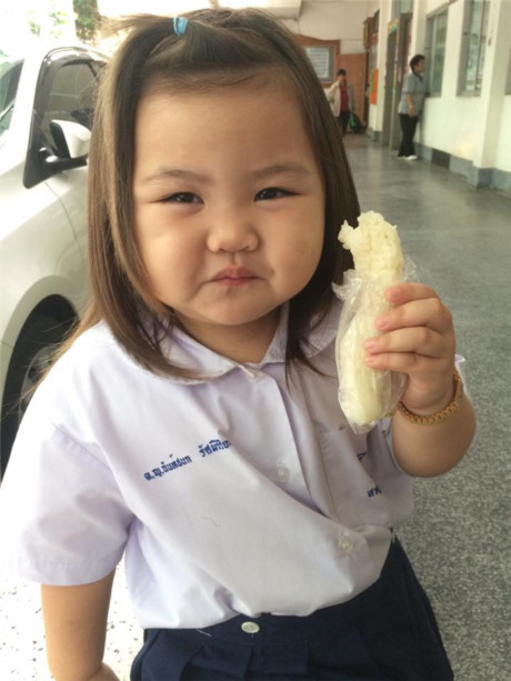 Em bé má bánh bao ngay cả khi khóc cũng khiến người ta cảm thấy Em be ma banh bao ngay ca khi khoc cung khien nguoi ta cam thay