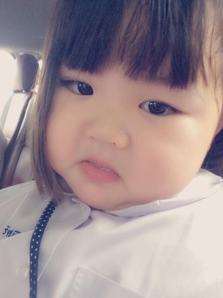 Em bé má bánh bao ngay cả khi khóc cũng khiến người ta cảm thấy Em be ma banh bao ngay ca khi khoc cung khien nguoi ta cam thay