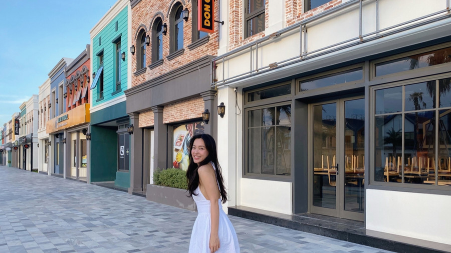 Dãy shophouse theo phong cách Mỹ phóng khoáng trên trục đường ven biển 42m chiếm trọn trái tim của những tín đồ du lịch Dãy shophouse theo phong cách Mỹ phóng khoáng trên trục đường ven biển 42m chiếm trọn trái tim của những tín đồ du lịch