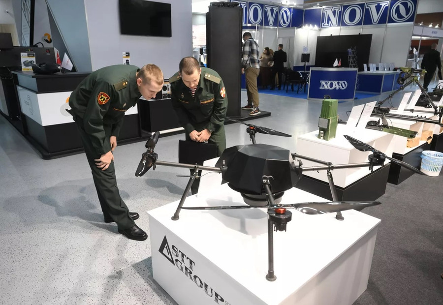 UAV Strekoza tại triển lãm Moscow.