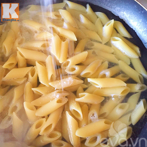 Mỳ nui sốt gà bơ và rau củ siêu hấp dẫn ảnh 6 my nui sot ga bo va rau cu sieu hap dan - 6