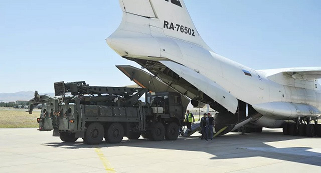 Nga chuyển hệ thống S-400 cho Thổ Nhĩ Kỳ.