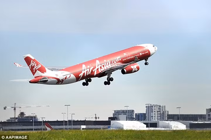 Máy bay AirAsia đi lạc vì... nhập sai dữ liệu