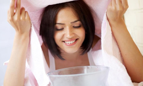 Đun lá trà xanh với thứ này rồi xông mặt, da trắng mịn không tì vết - Ảnh 2 Dun la tra xanh voi thu nay roi xong mat, da trang min khong ti vet - Anh 2