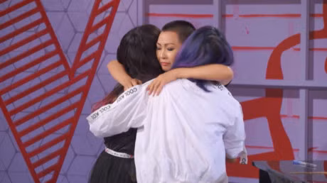 Phuong Thanh bat khoc khi nghe hoc tro Noo Phuoc Thinh hat - Anh 1