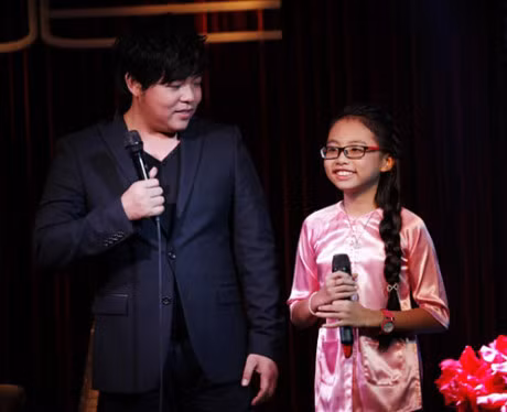 14 tuoi Phuong My Chi khoe chan dai, sap 