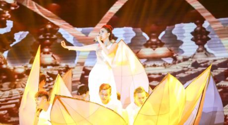 Bảo Thy làm mới hit của Thùy Chi - Ảnh 1 Bao Thy lam moi hit cua Thuy Chi - Anh 1